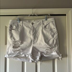 American Eagle Curvy Hi-Rise Shortie White